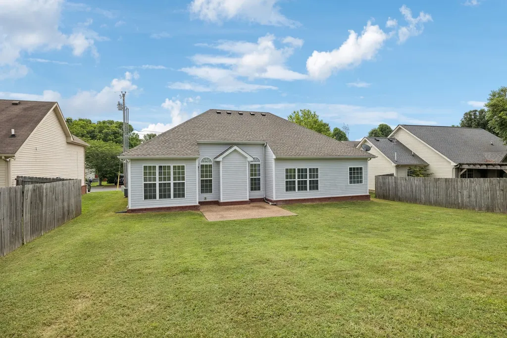 2010 Patrick Way Spring Hill TN 37174