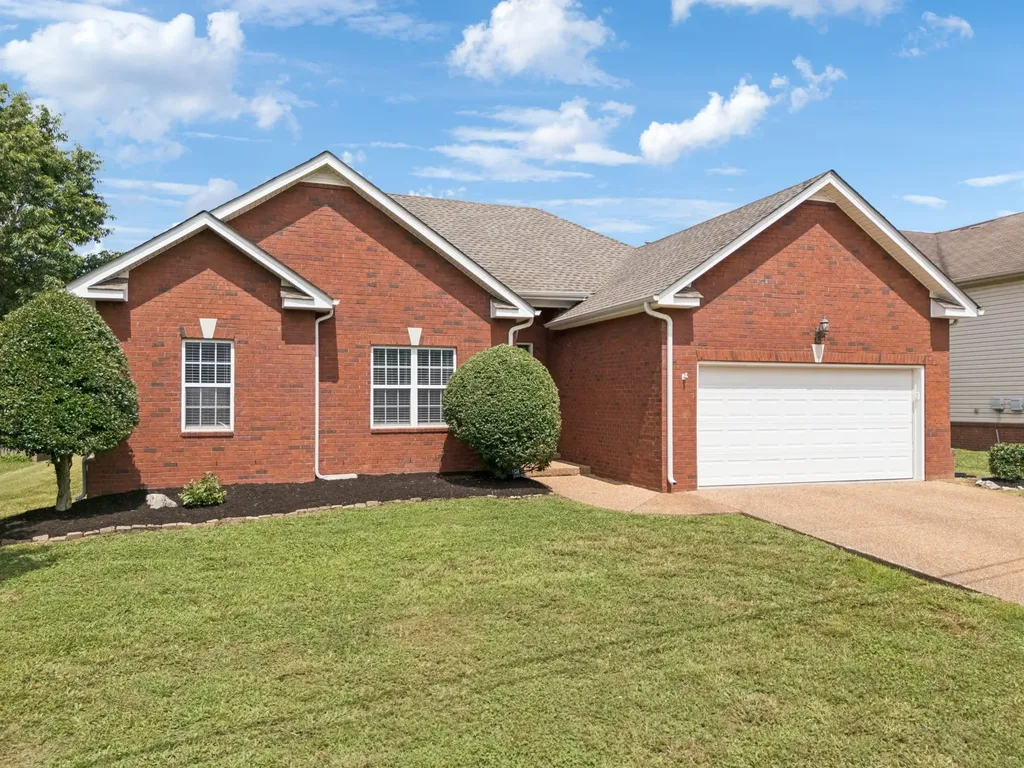 2010 Patrick Way Spring Hill TN 37174