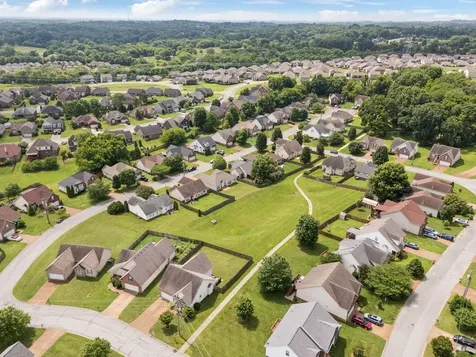 2010 Patrick Way Spring Hill TN 37174