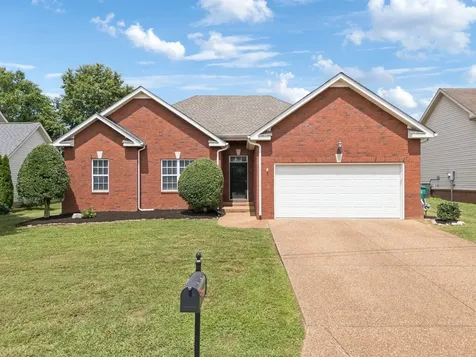 2010 Patrick Way Spring Hill TN 37174