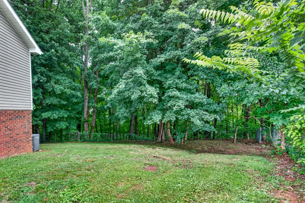 979 Bobcat Drive Clarksville TN 37042