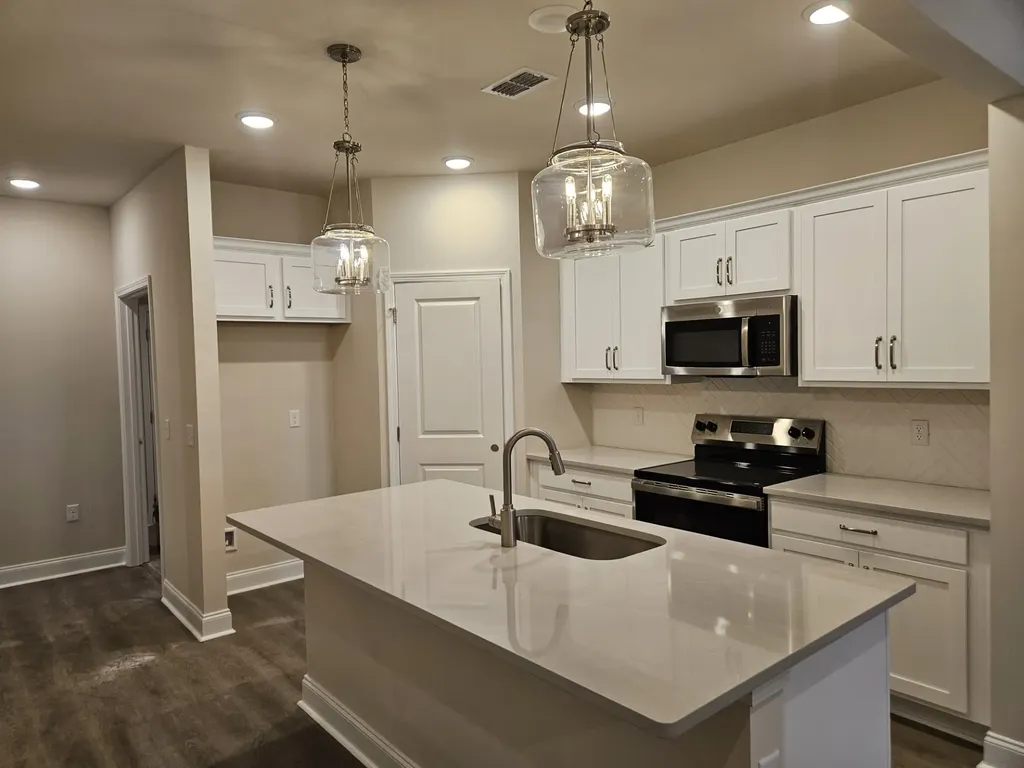 402 W Stonehaus Crossing Antioch TN 37013