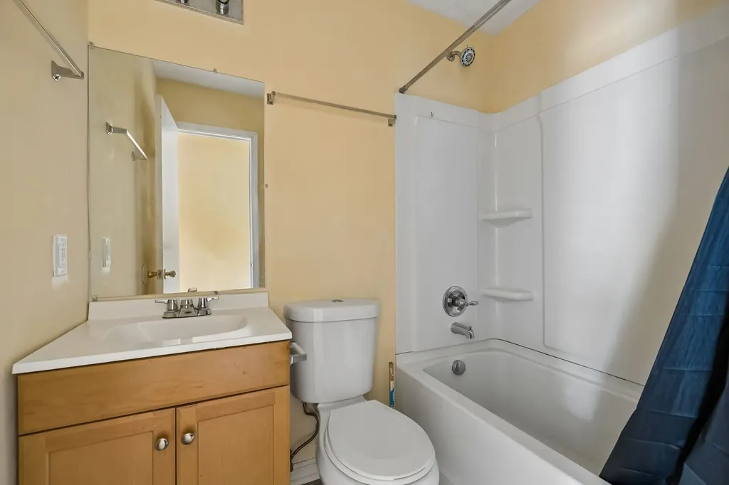464 E Thompkins Lane Clarksville TN 37043