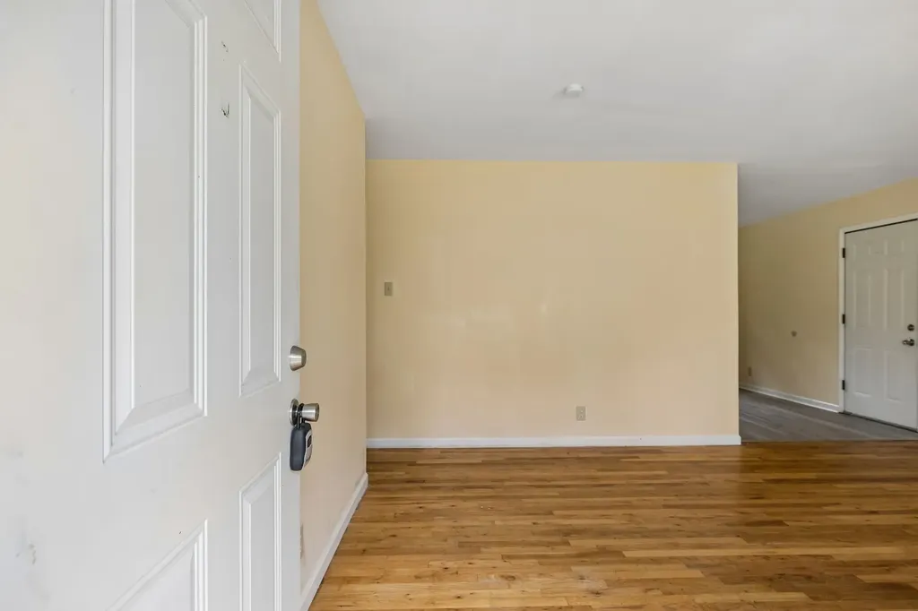 464 E Thompkins Lane Clarksville TN 37043