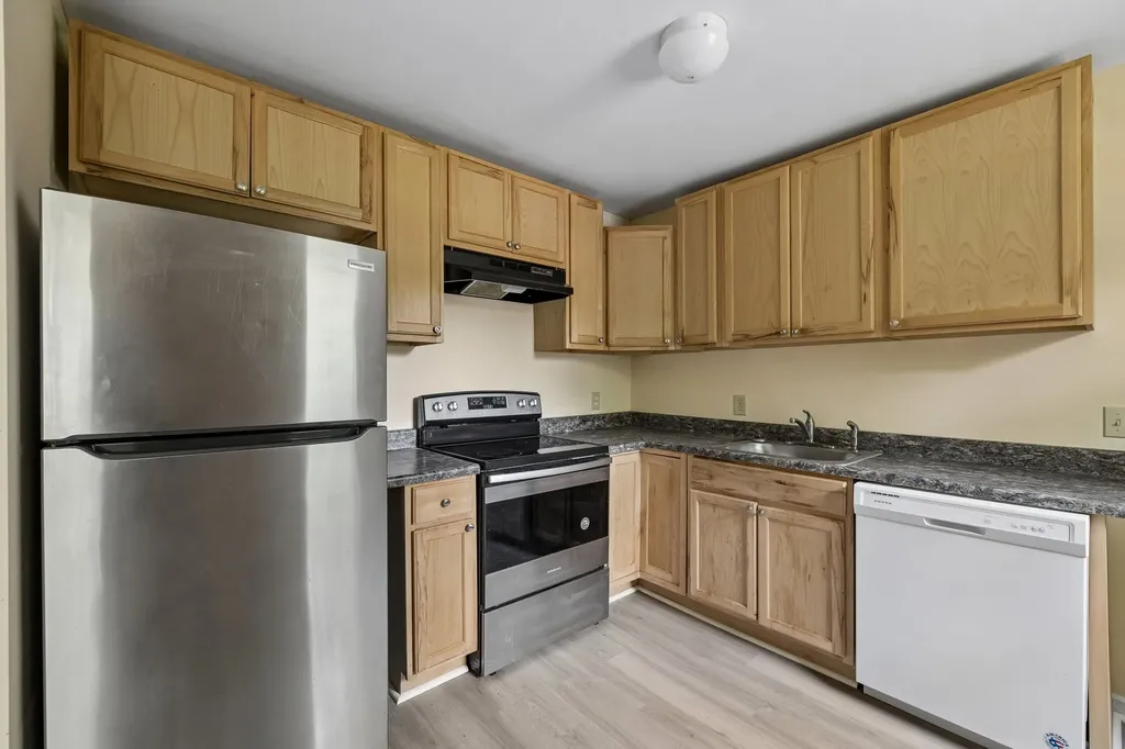 464 E Thompkins Lane Clarksville TN 37043