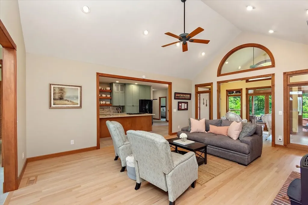 2309 Allen Ferry Road Smithville TN 37166