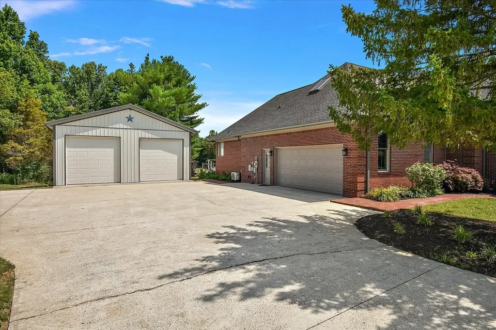 2309 Allen Ferry Road Smithville TN 37166