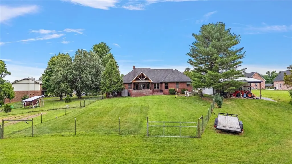 2309 Allen Ferry Road Smithville TN 37166