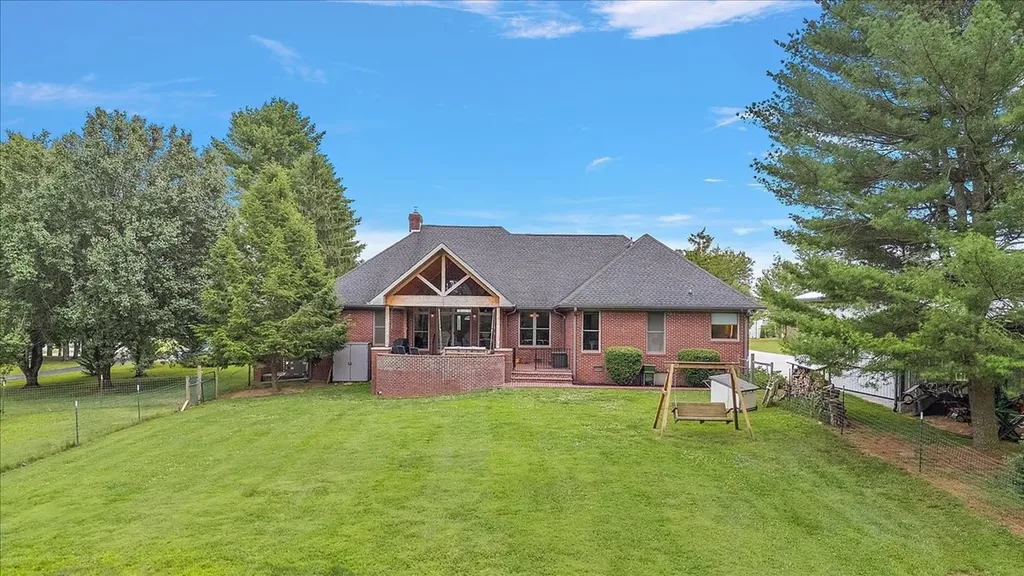 2309 Allen Ferry Road Smithville TN 37166