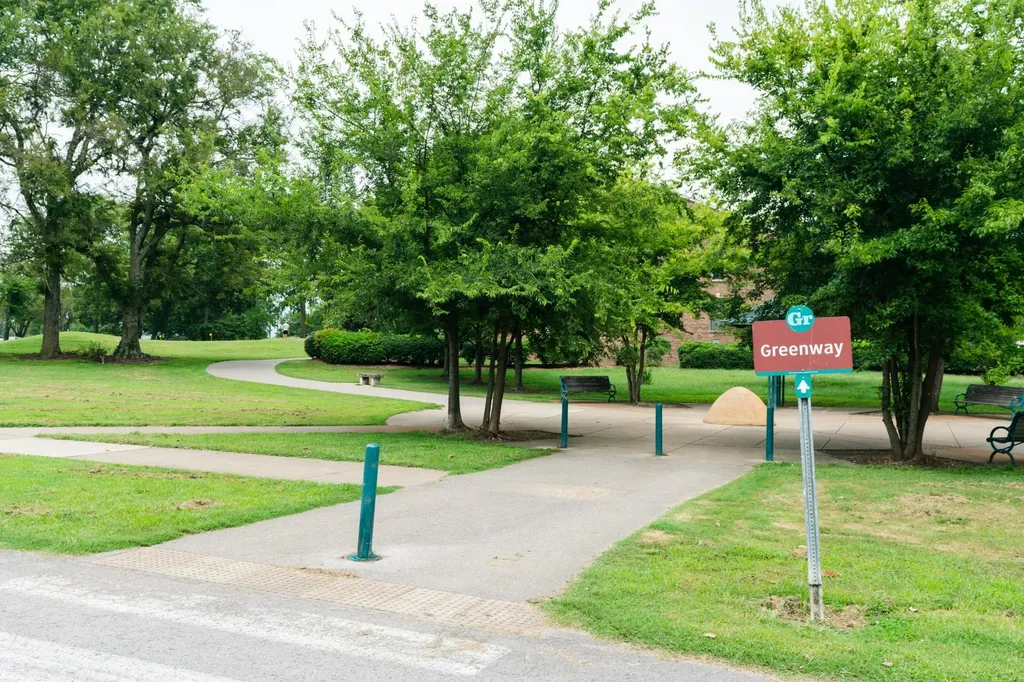 518 Acklen Park Drive Nashville TN 37205