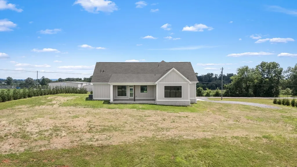 6918 Shelbyville Road Morrison TN 37357