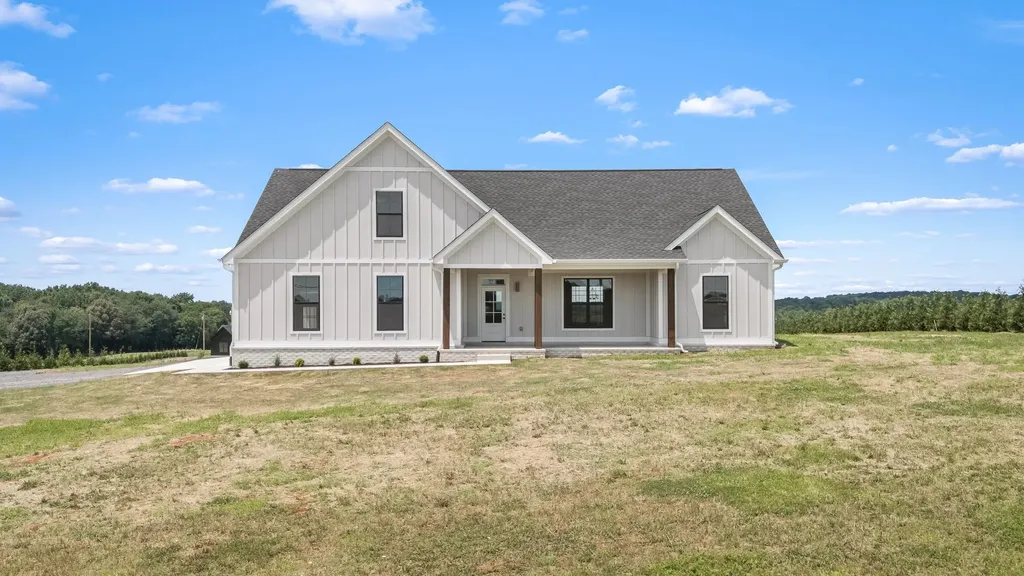 6918 Shelbyville Road Morrison TN 37357