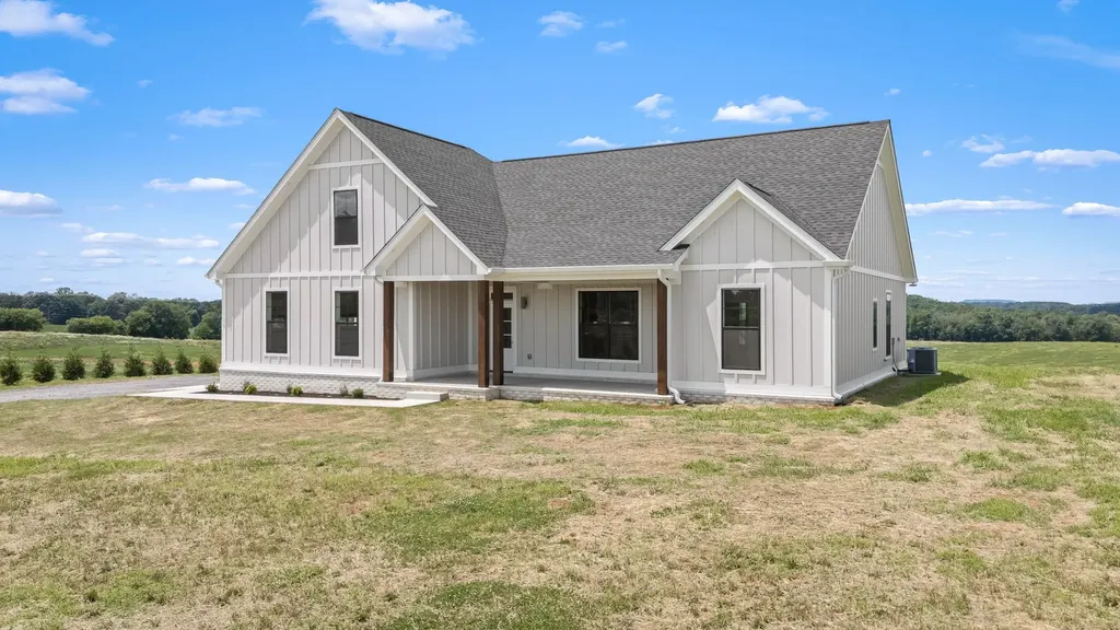 6918 Shelbyville Road Morrison TN 37357