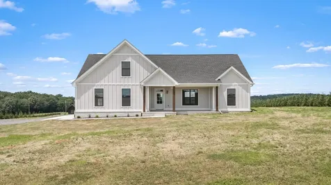 6918 Shelbyville Road Morrison TN 37357