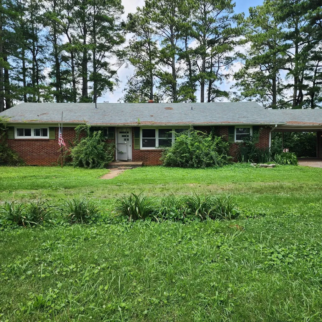 1202 North Main Street Saint Joseph TN 38481