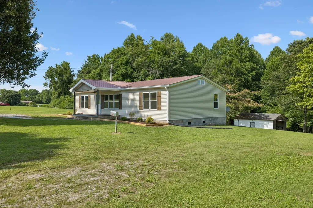 5219 Hancock Road Silver Point TN 38582
