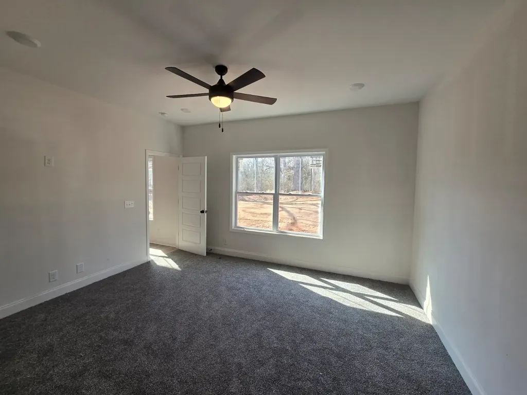 526 N Halfifax Court Clarksville TN 37040