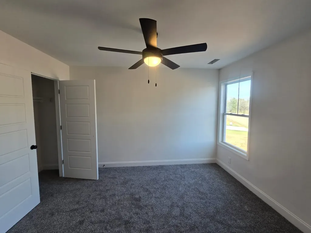 526 N Halfifax Court Clarksville TN 37040
