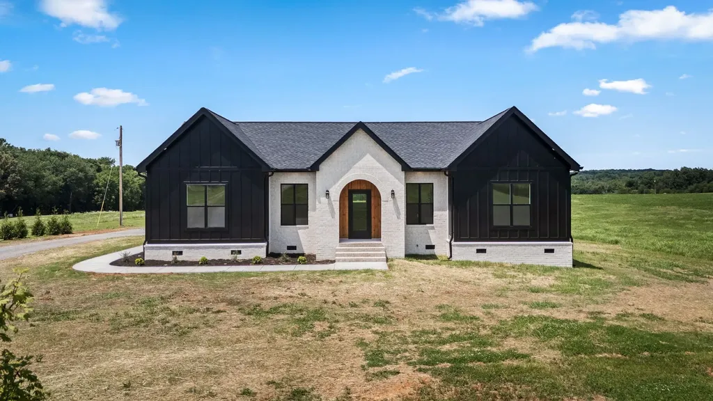6954 Shebyville Road Morrison TN 37357