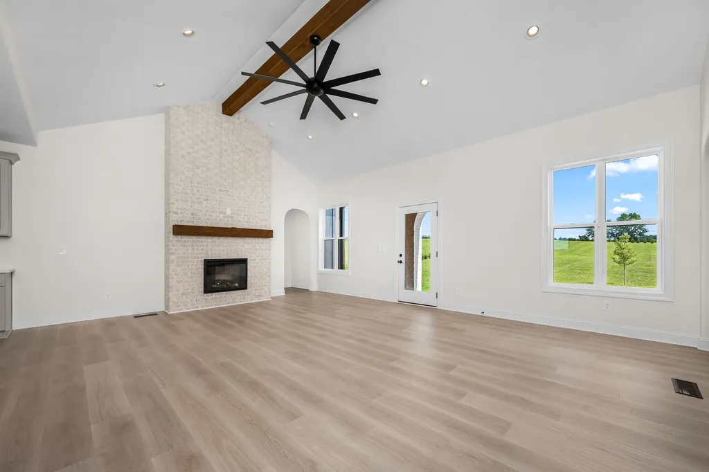 6954 Shebyville Road Morrison TN 37357