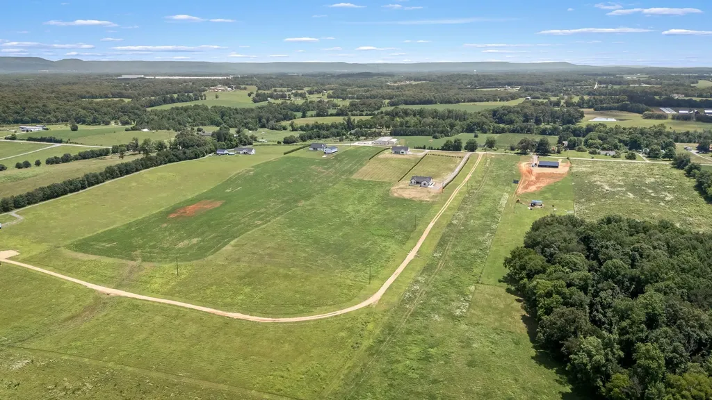 6954 Shebyville Road Morrison TN 37357