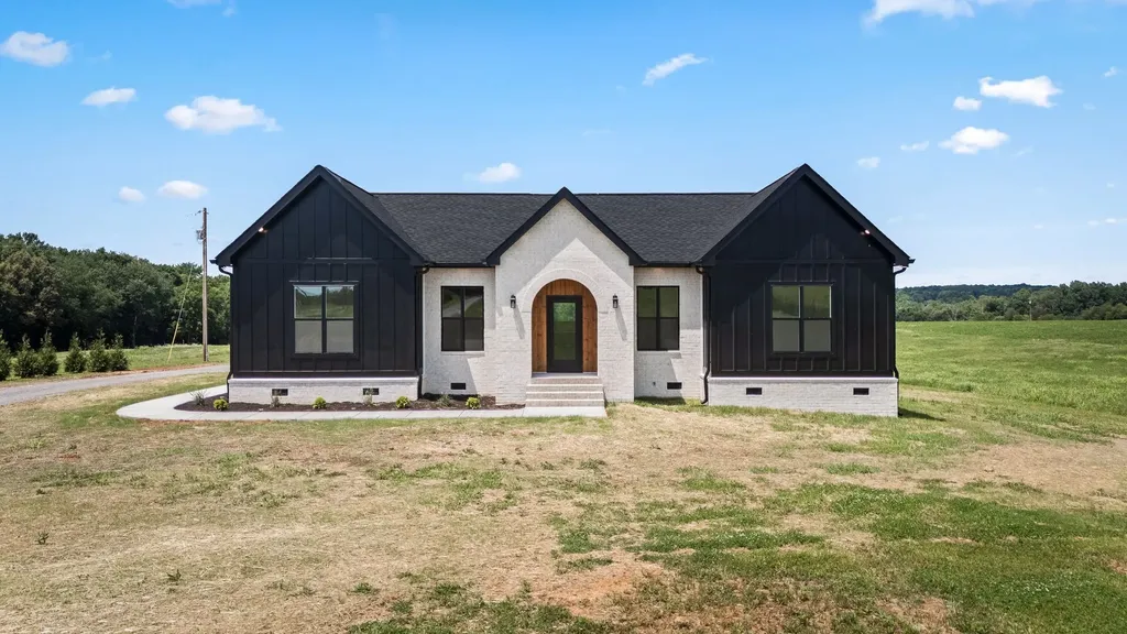 6954 Shebyville Road Morrison TN 37357