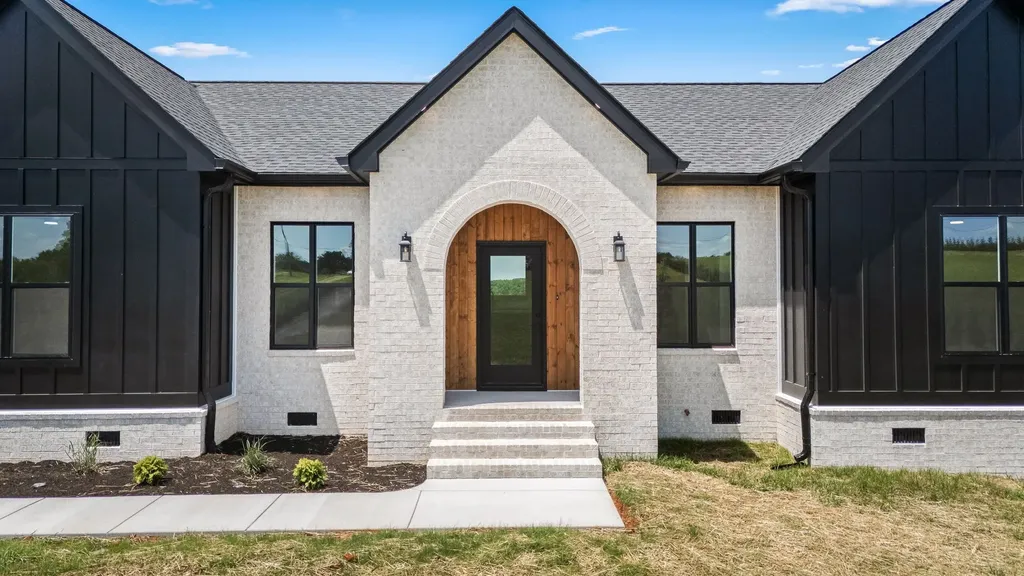 6954 Shebyville Road Morrison TN 37357
