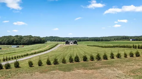 6954 Shelbyville Road Morrison TN 37357
