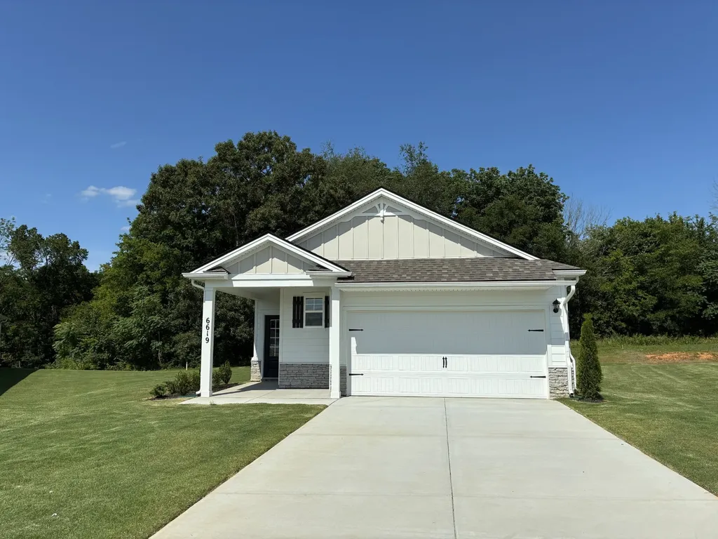 6619 Japonica Lane White House TN 37188