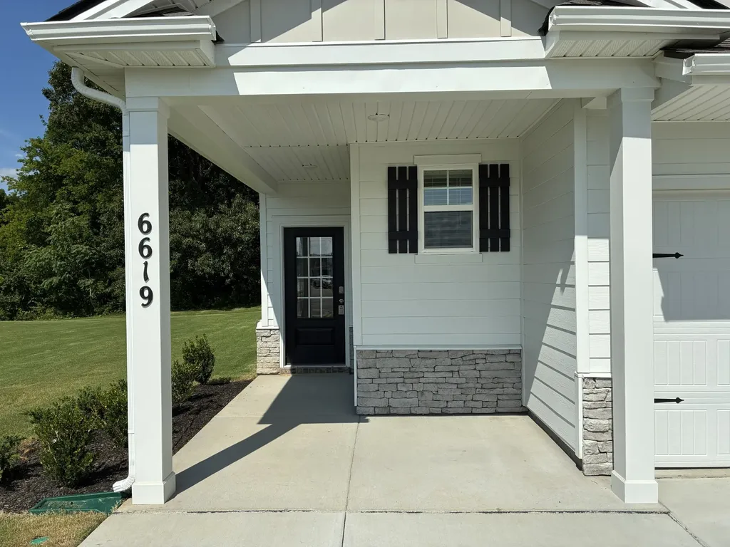 6619 Japonica Lane White House TN 37188
