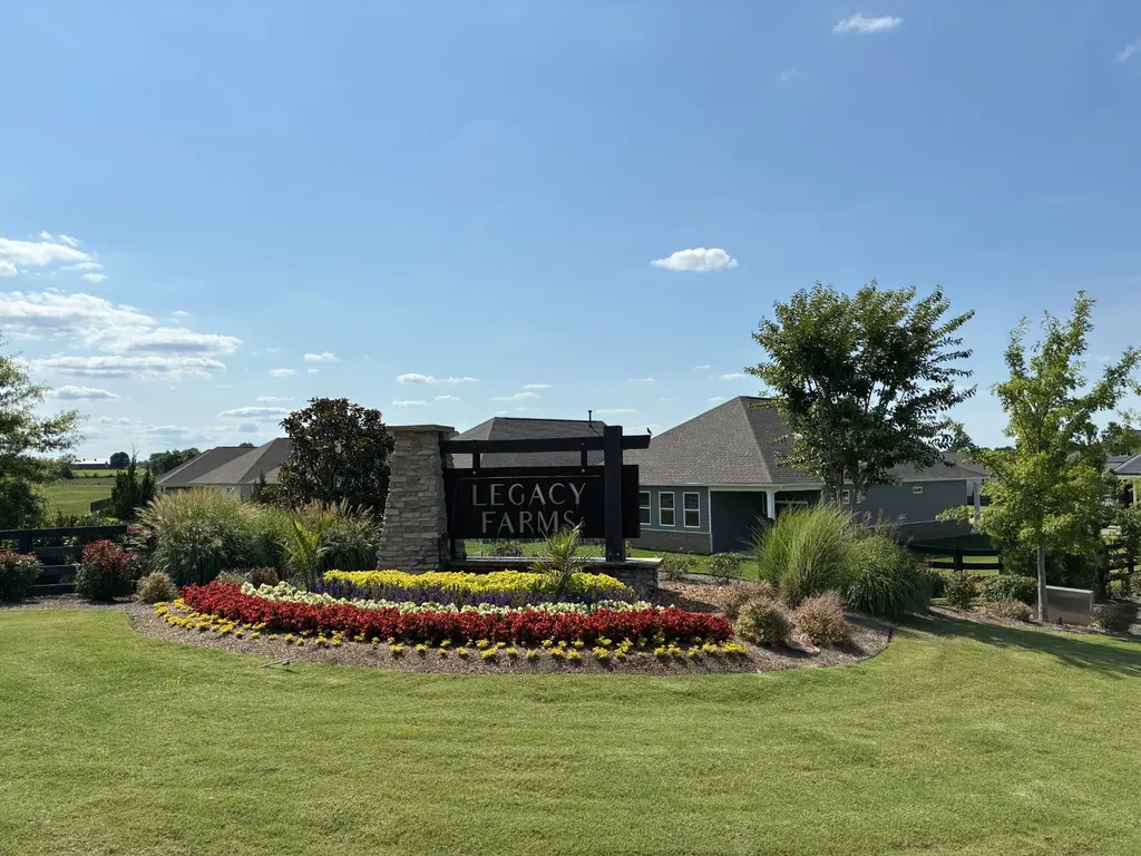 6619 Japonica Lane White House TN 37188