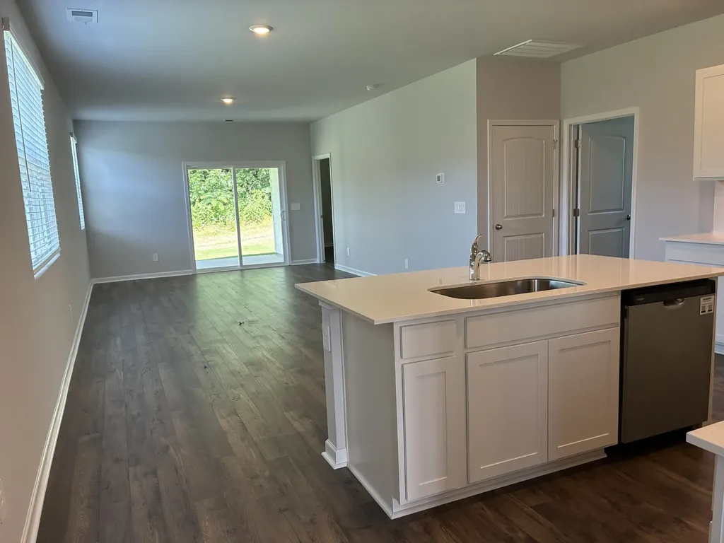 6619 Japonica Lane White House TN 37188