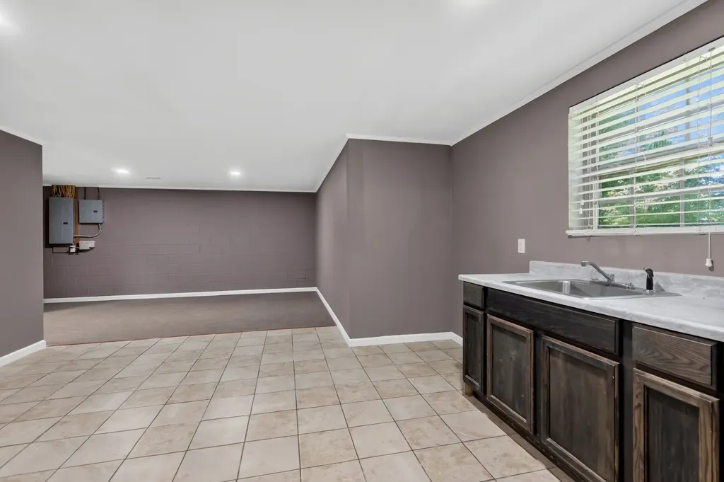 302 Swiper Drive Smithville TN 37166