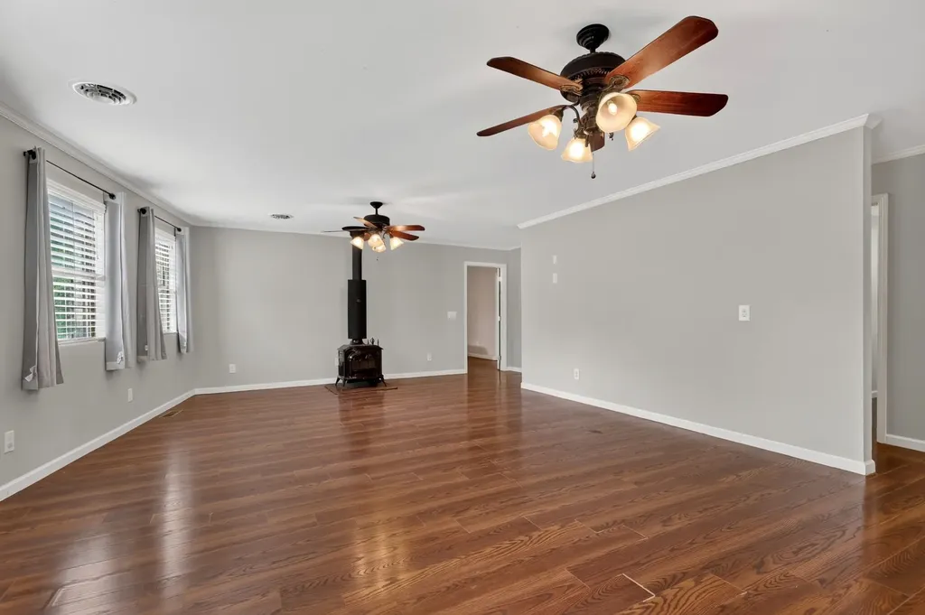 302 Swiper Drive Smithville TN 37166