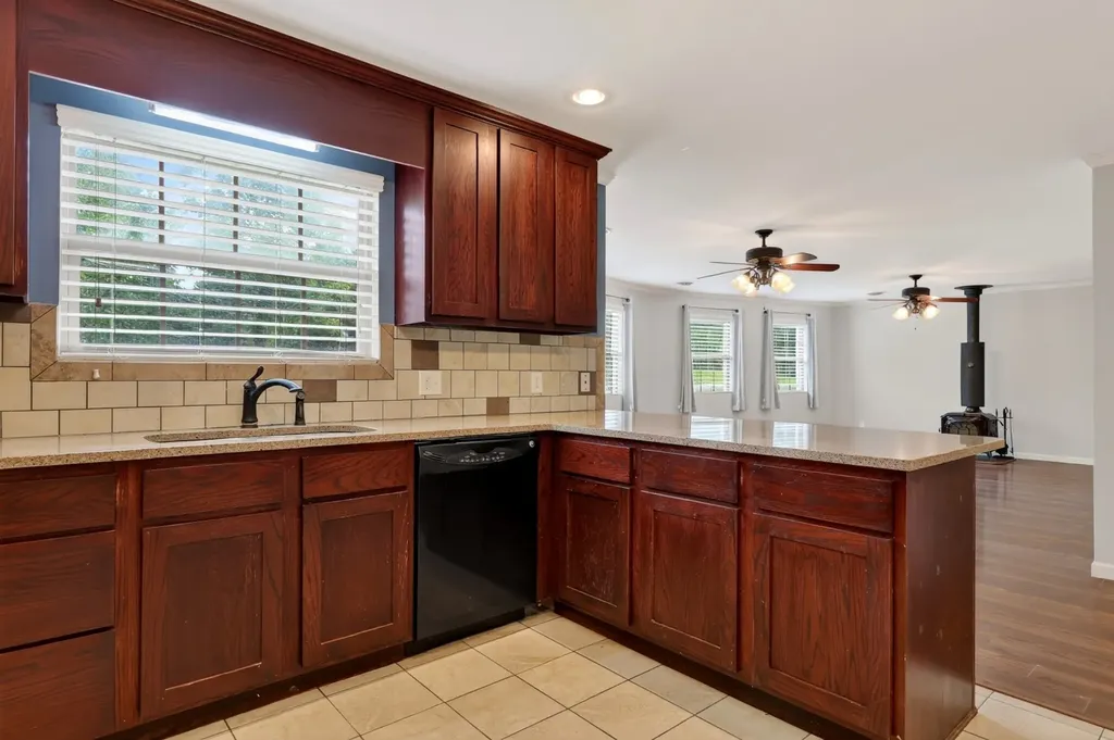 302 Swiper Drive Smithville TN 37166