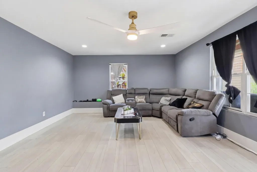 602 Franklin Avenue Lewisburg TN 37091