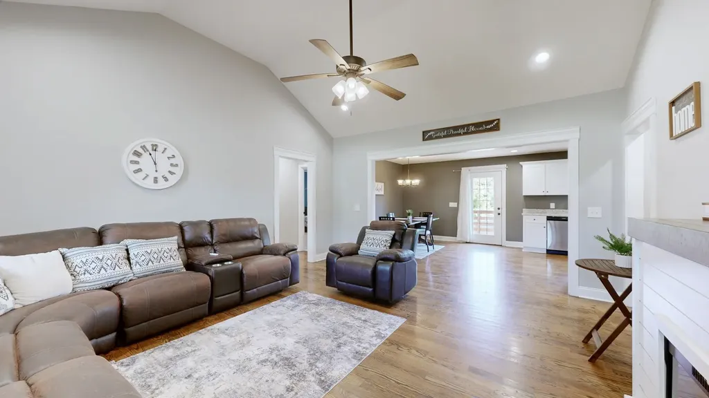 100 Virginia Court Shelbyville TN 37160