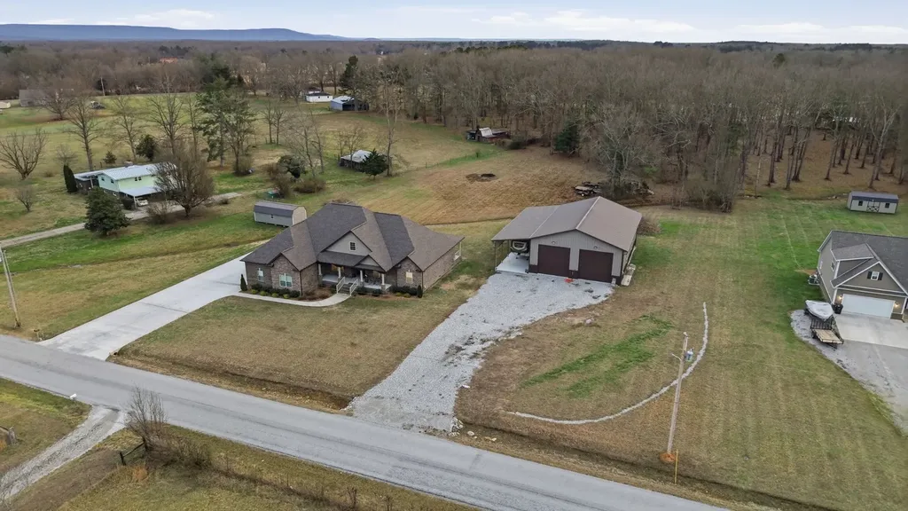 667 Pete Sain Road Manchester TN 37355
