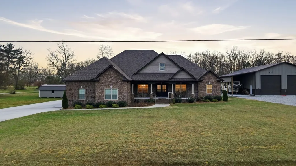 667 Pete Sain Road Manchester TN 37355