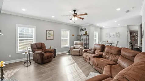 667 Pete Sain Road Manchester TN 37355