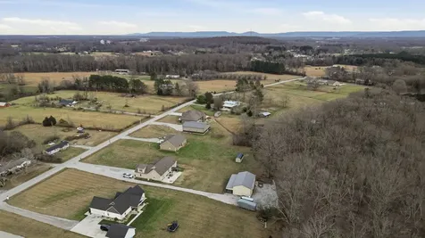 667 Pete Sain Road Manchester TN 37355