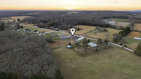 667 Pete Sain Road Manchester TN 37355