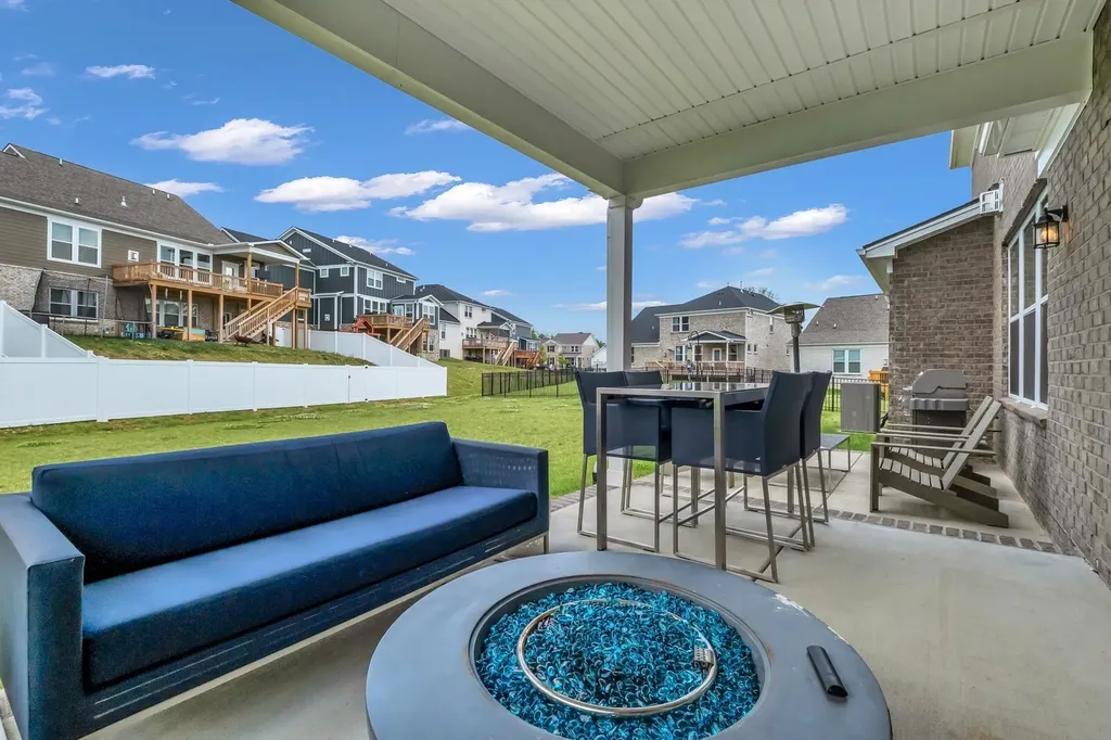 885 Rockwell Drive Hendersonville TN 37075