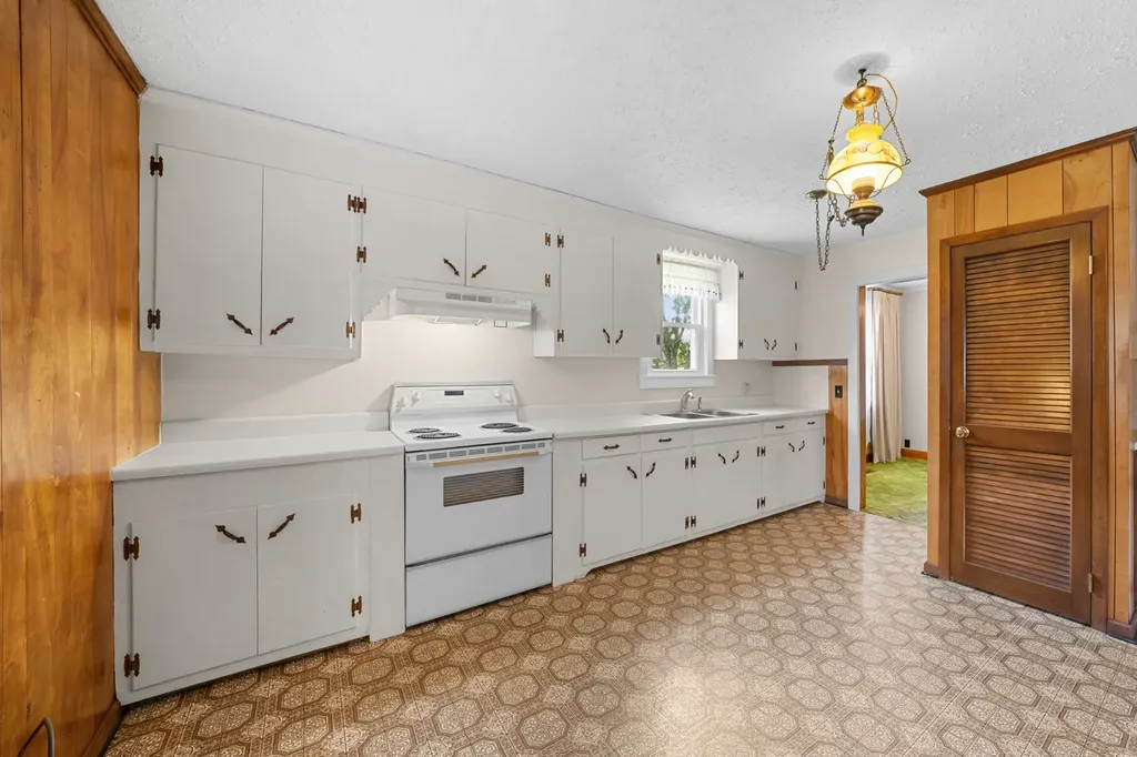 122 Anderson Drive Tullahoma TN 37388