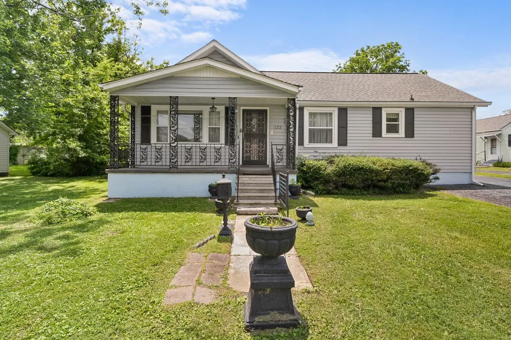122 Anderson Drive Tullahoma TN 37388