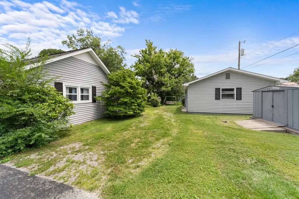122 Anderson Drive Tullahoma TN 37388