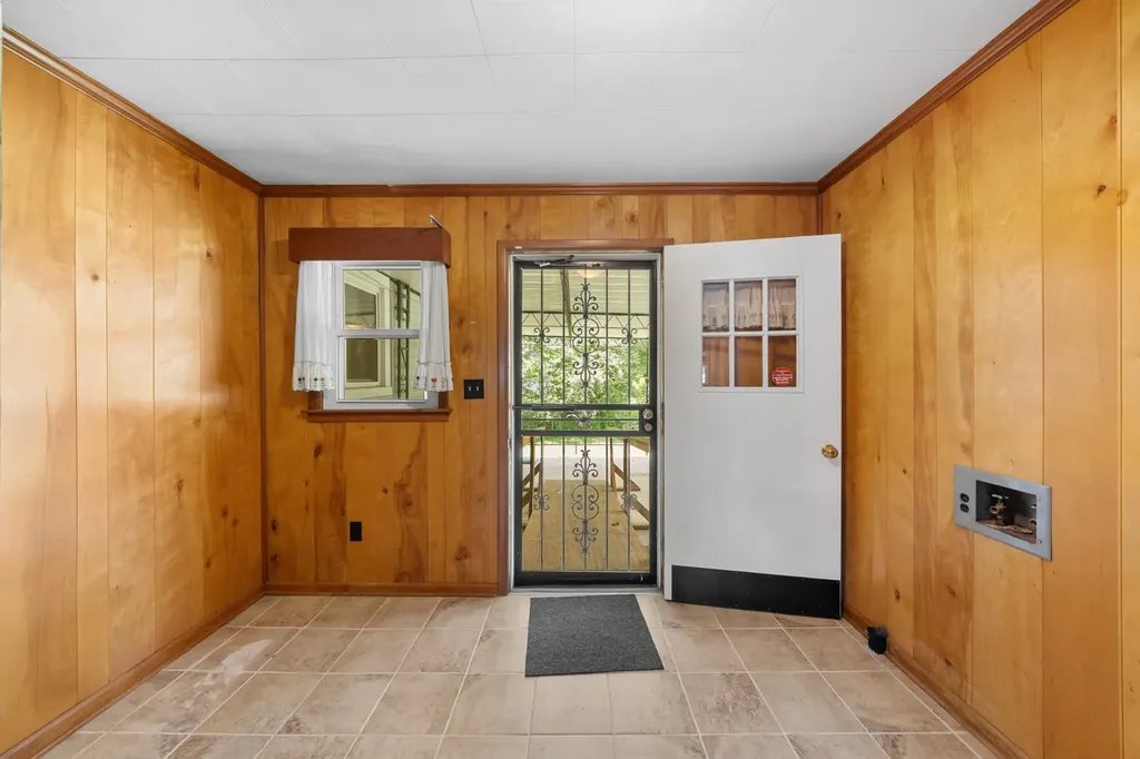 122 Anderson Drive Tullahoma TN 37388
