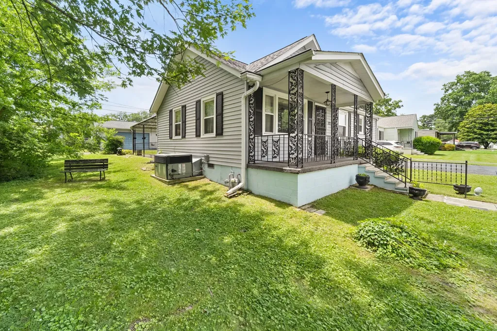 122 Anderson Drive Tullahoma TN 37388