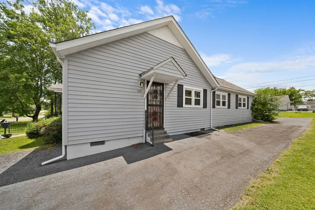 122 Anderson Drive Tullahoma TN 37388