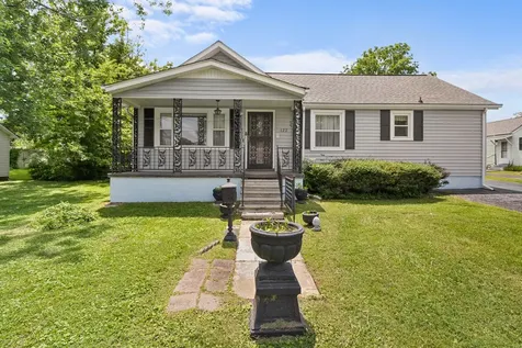 122 Anderson Drive Tullahoma TN 37388